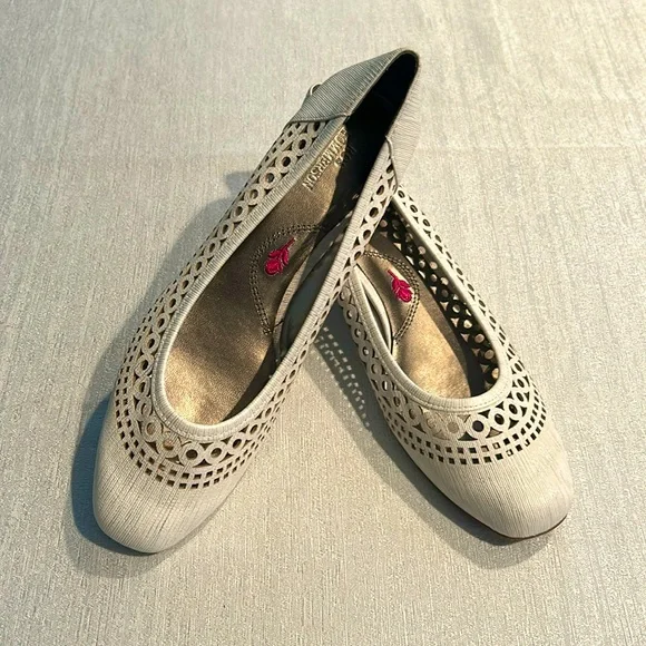 Ros Hommerson ‘Tina’ Flat Slip On Shoes w/ Hole Amazing quality Size 8 Like new - Picture 3 of 15